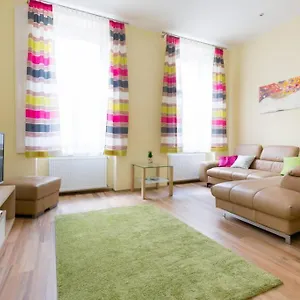 Luxury In The Center Apartamento Budapest